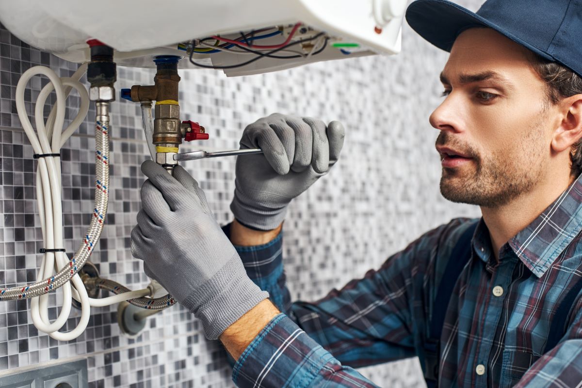 Why Hiring Local for Plumbing and Water Heater Services in Reno and Sparks, Nevada is the Best Choice